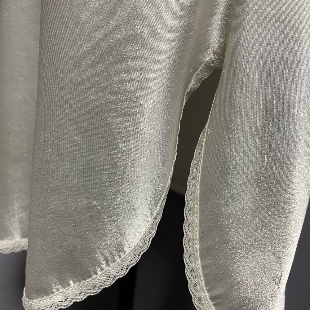 🔥VINTAGE LILY OF FRANCE 60s 70s 80s Lace Nightgown Robe Chemise Set Cream - Picture 13 of 16